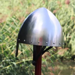 Ulfberth 11. århundrede Hjelm With Næseskinne 12 Ulfberth 11. århundrede Hjelm With Næseskinne -Svaerd Salg 11 arhundrede hjelm with naeseskinne 4