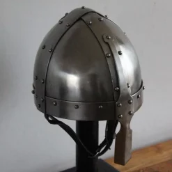 Ulfberth 8. Spangenhelm århundrede -Svaerd Salg 8 spangenhelm arhundrede 3