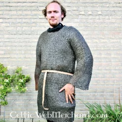 Ulfberth Brynjefrakke Med Mid-længde ærmer, Flade Ringe - Kile Nitter, 8 Mm -Svaerd Salg brynjefrakke med mid laengde aermer flade ringe ki 2