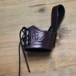 Mytholon Drikkehorn Holder Castagir Rød -Svaerd Salg drikkehorn holder castagir rod 2