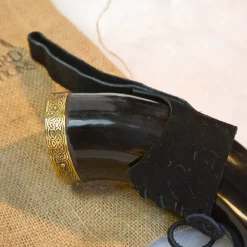 Windlass Steelcrafts Drikkehorn Rollo Med Læderholder 13 Windlass Steelcrafts Drikkehorn Rollo Med Læderholder -Svaerd Salg drikkehorn rollo med laederholder 5