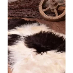 Nordic Får Huden Sort-hvid -Svaerd Salg nordic far huden sort hvid 1