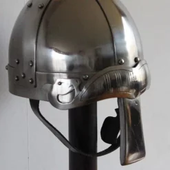Deepeeka Spangenhelm Med øjenbryn 11 Deepeeka Spangenhelm Med øjenbryn -Svaerd Salg spangenhelm med ojenbryn 3